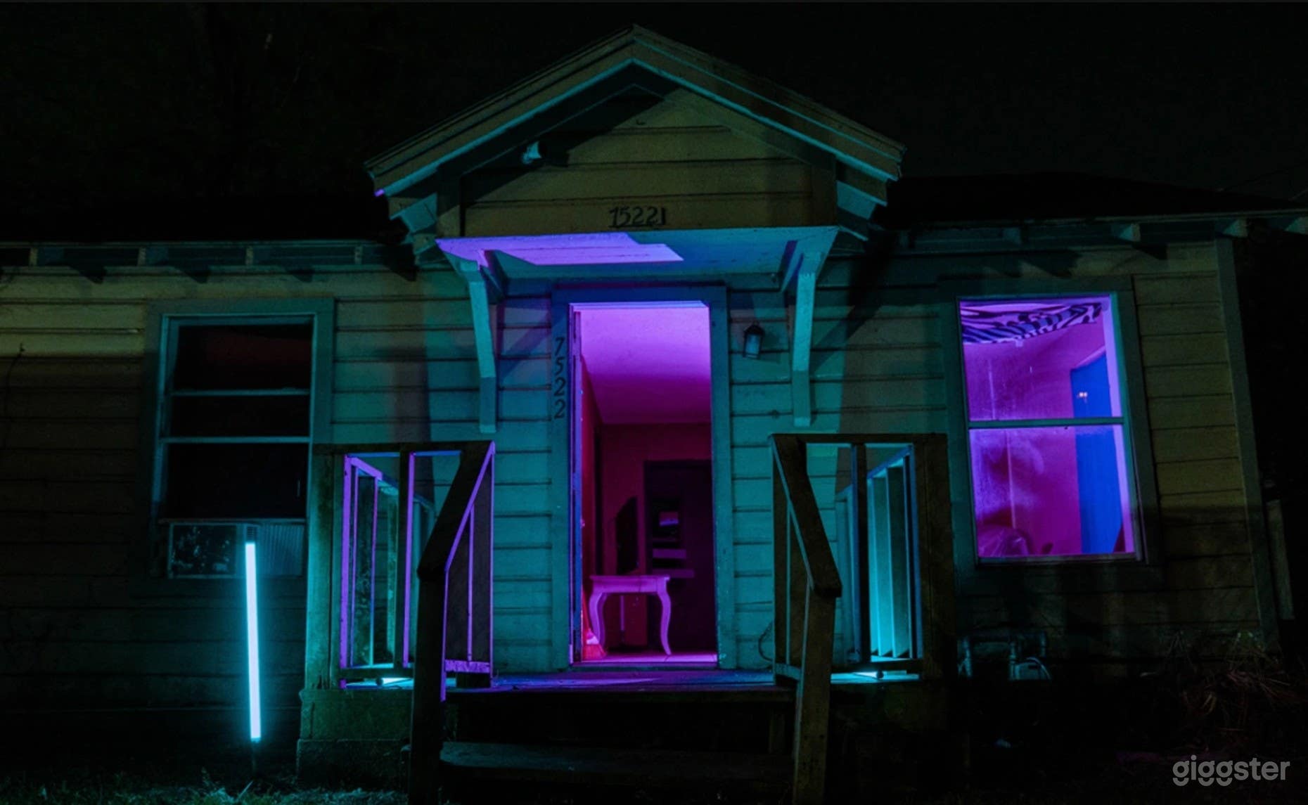 Trap House Film Set indoor/outdoor (smoking allowed) Photo 1