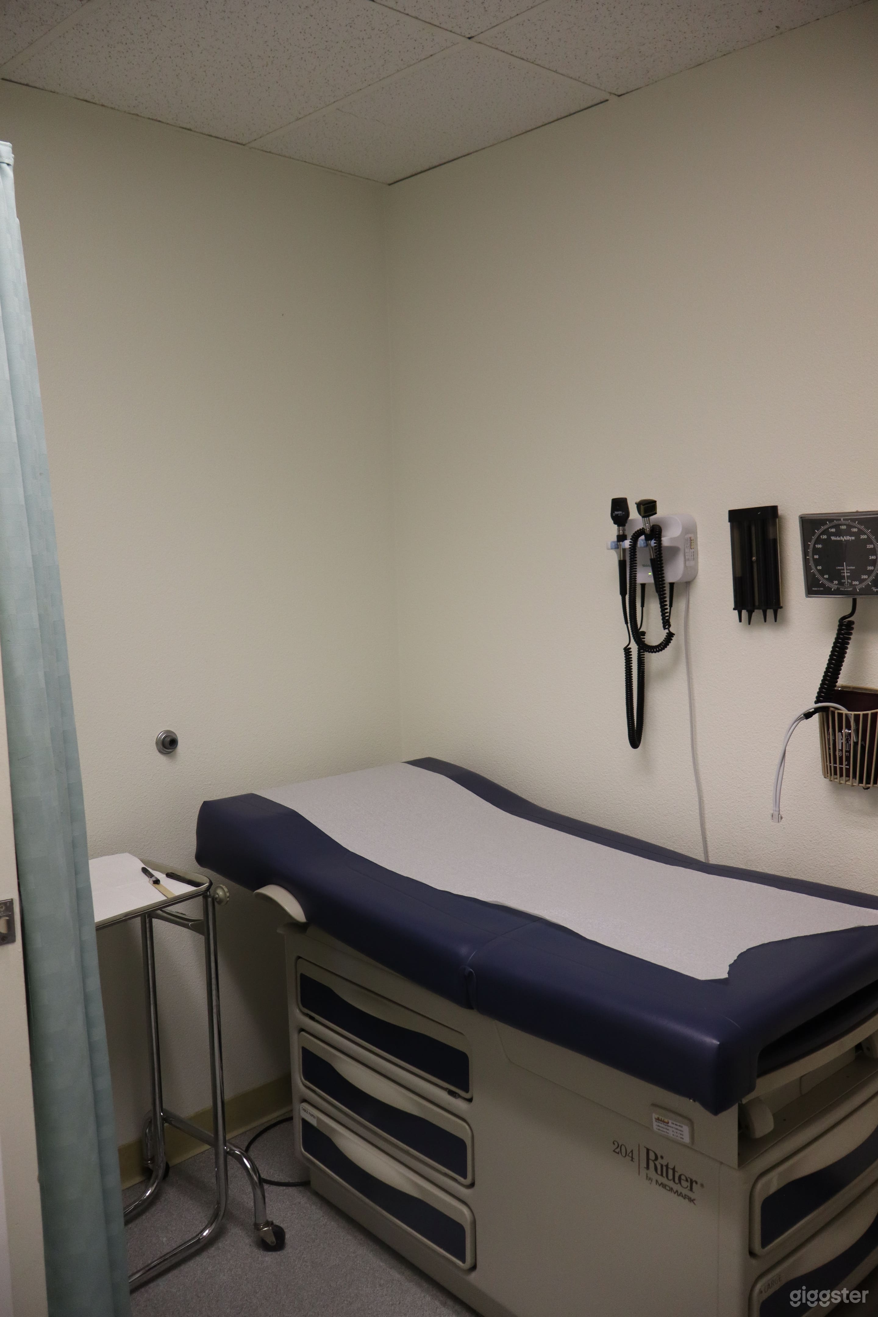 Operating Medical Office Large (Suite 200) Photo 3