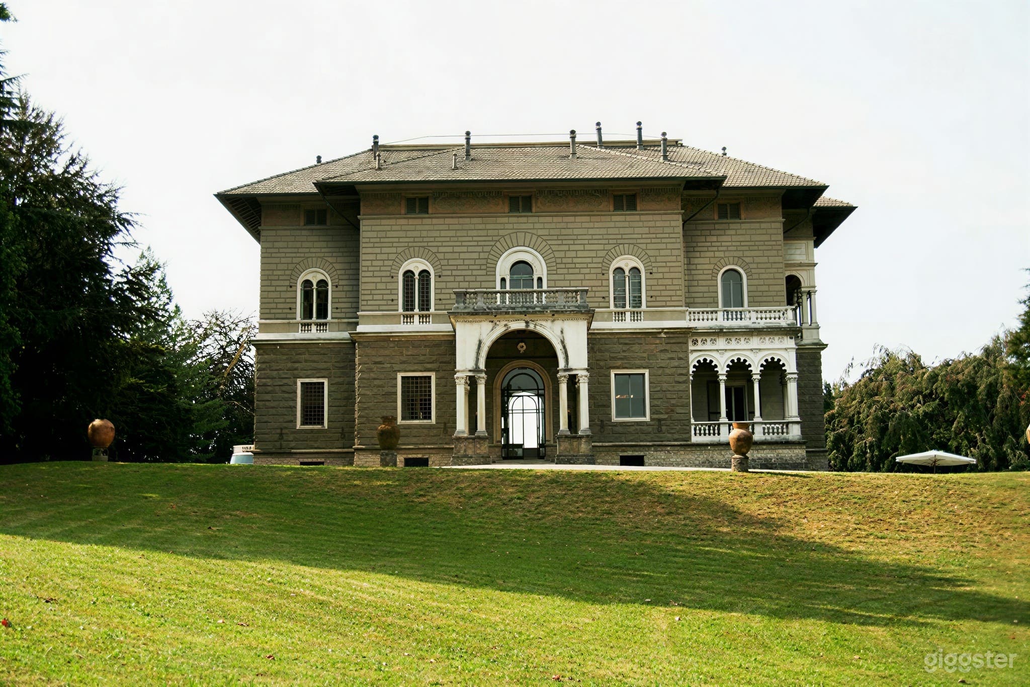 Foto di Casa Storica del XIX Secolo nella Brianza, Lago di Como 1