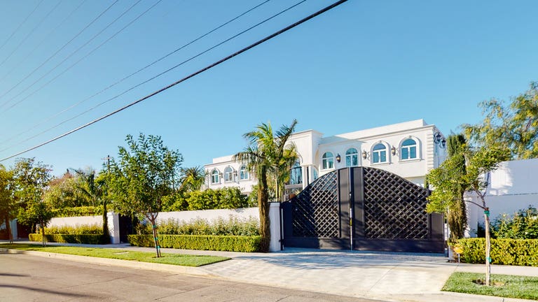  The Valley Villa | Modern Mediterranean Estate 