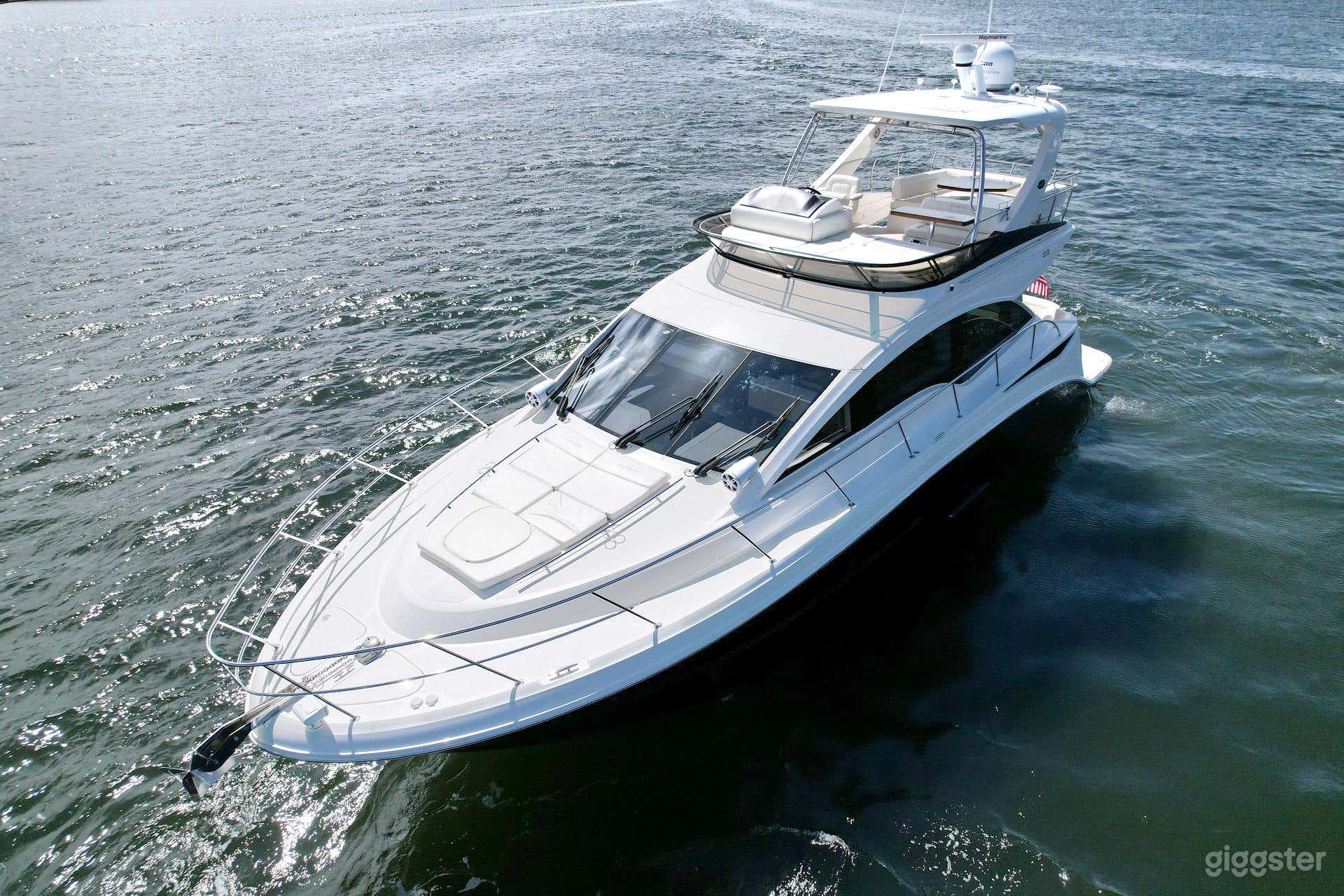 State-of-the-art 51' Sea Ray Photo 2