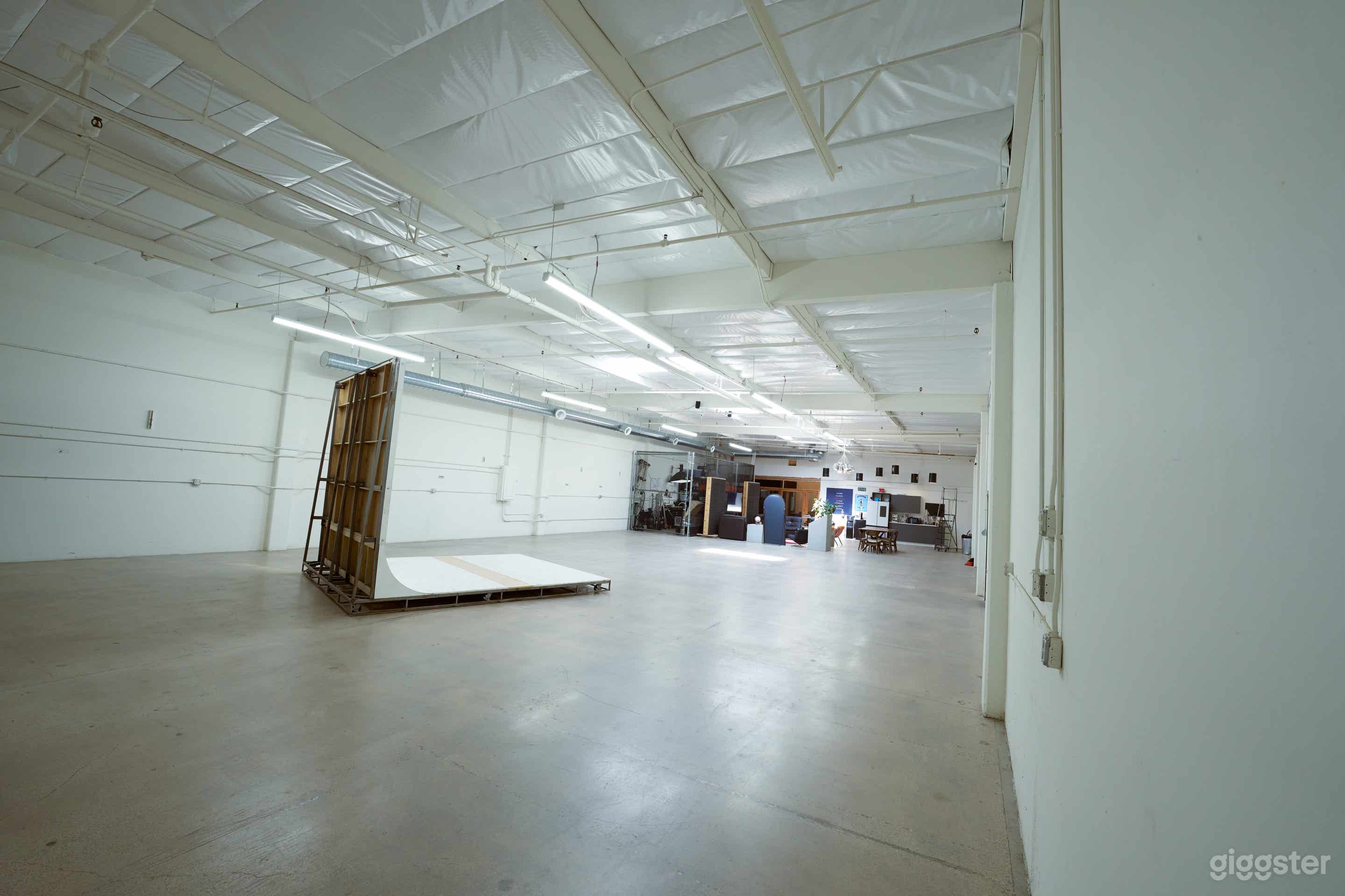 4,000 SQ FT Luxury Production/Event Studio + Cyc Wall Photo 2
