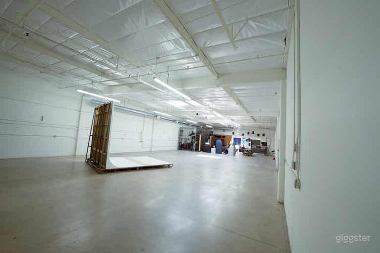  Studio di Produzione/Eventi di Lusso da 4.000 PIEDI QUADRATI + Parete Ciclica 