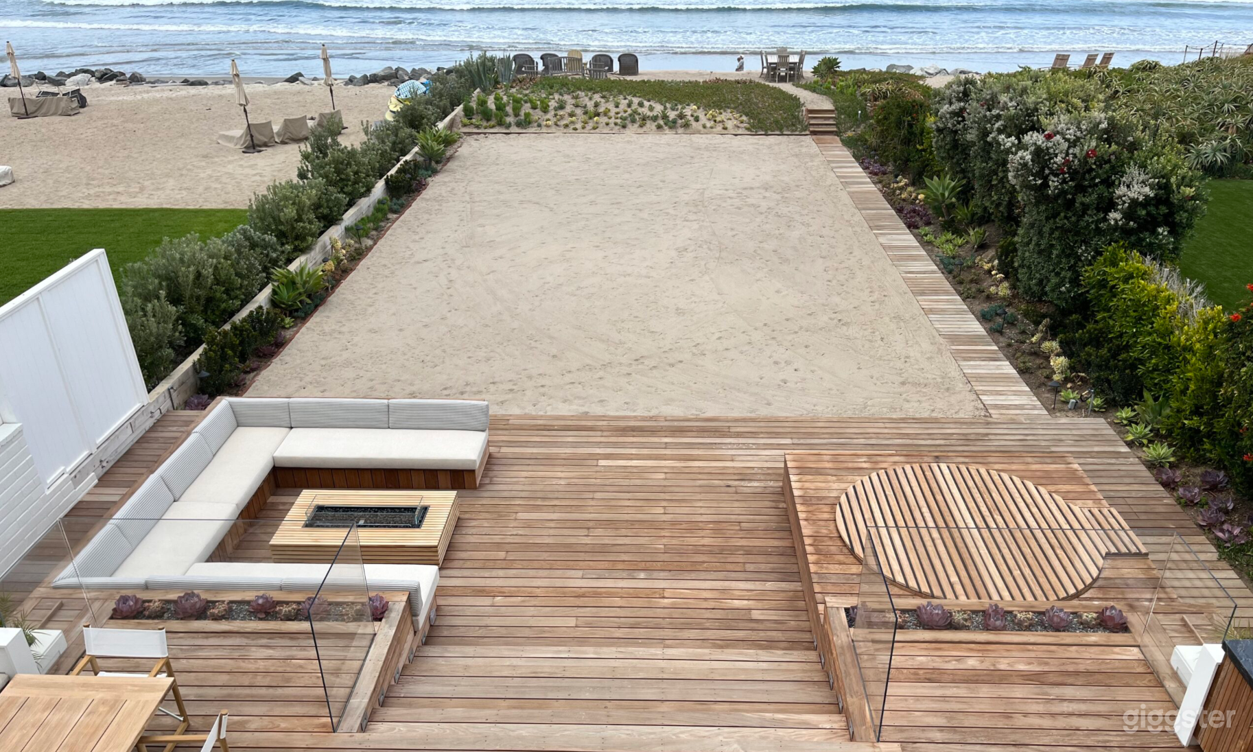 Broad Beach Beachfront Beauty Photo 2