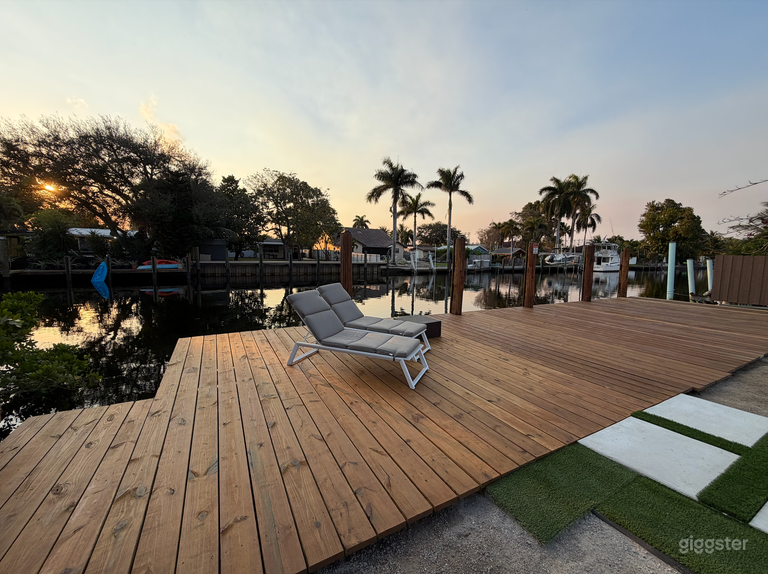  Luxury Waterfront Backyard with Pool In Fort Lauderdale 