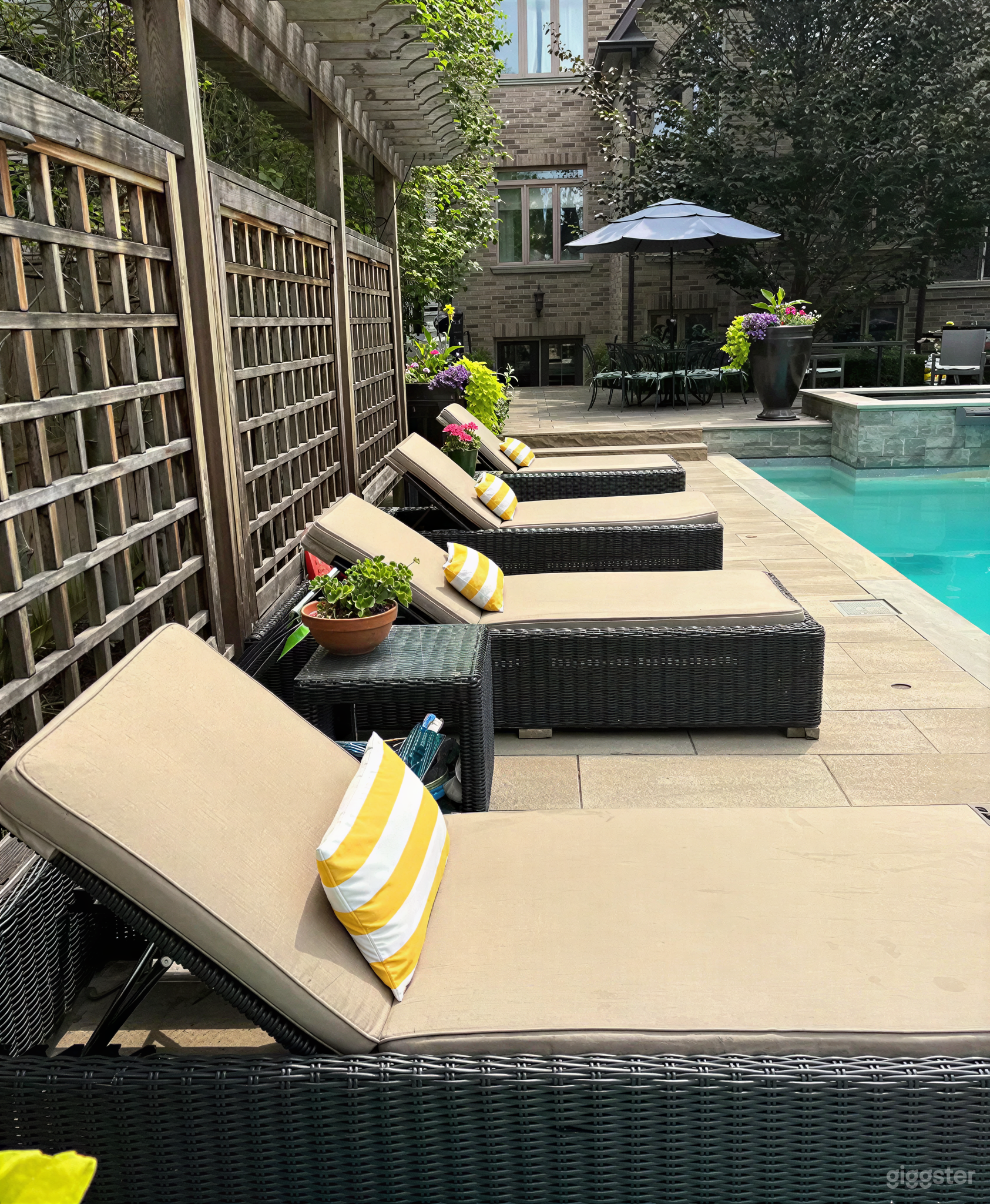 Boutique Hotel-feel. Backyard pool+fireplace+hot tub+dining Photo 4