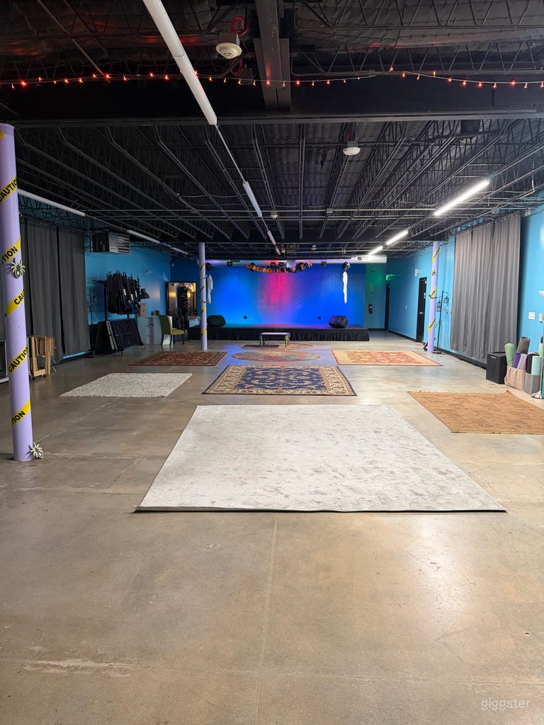  Warehouse Vibes 