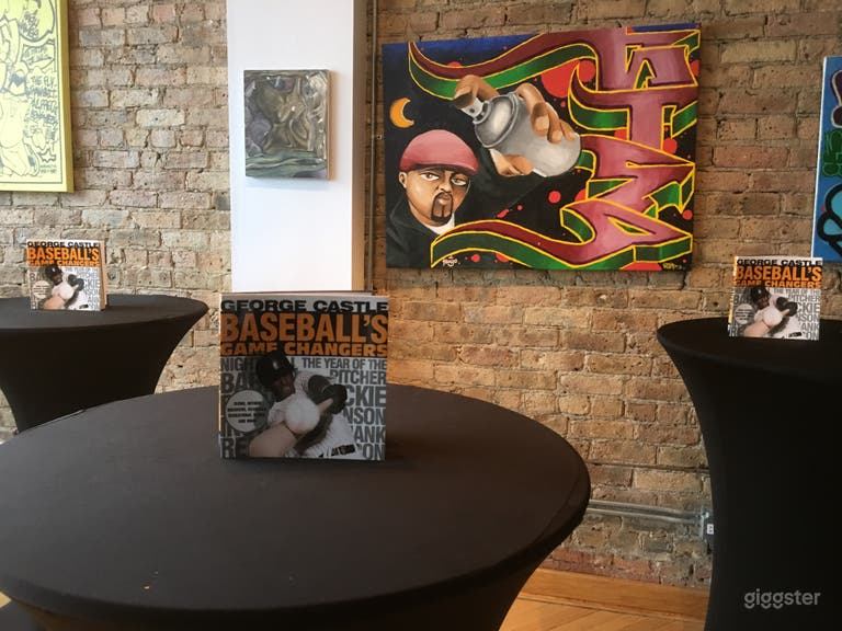  Storefront in Wicker Park 