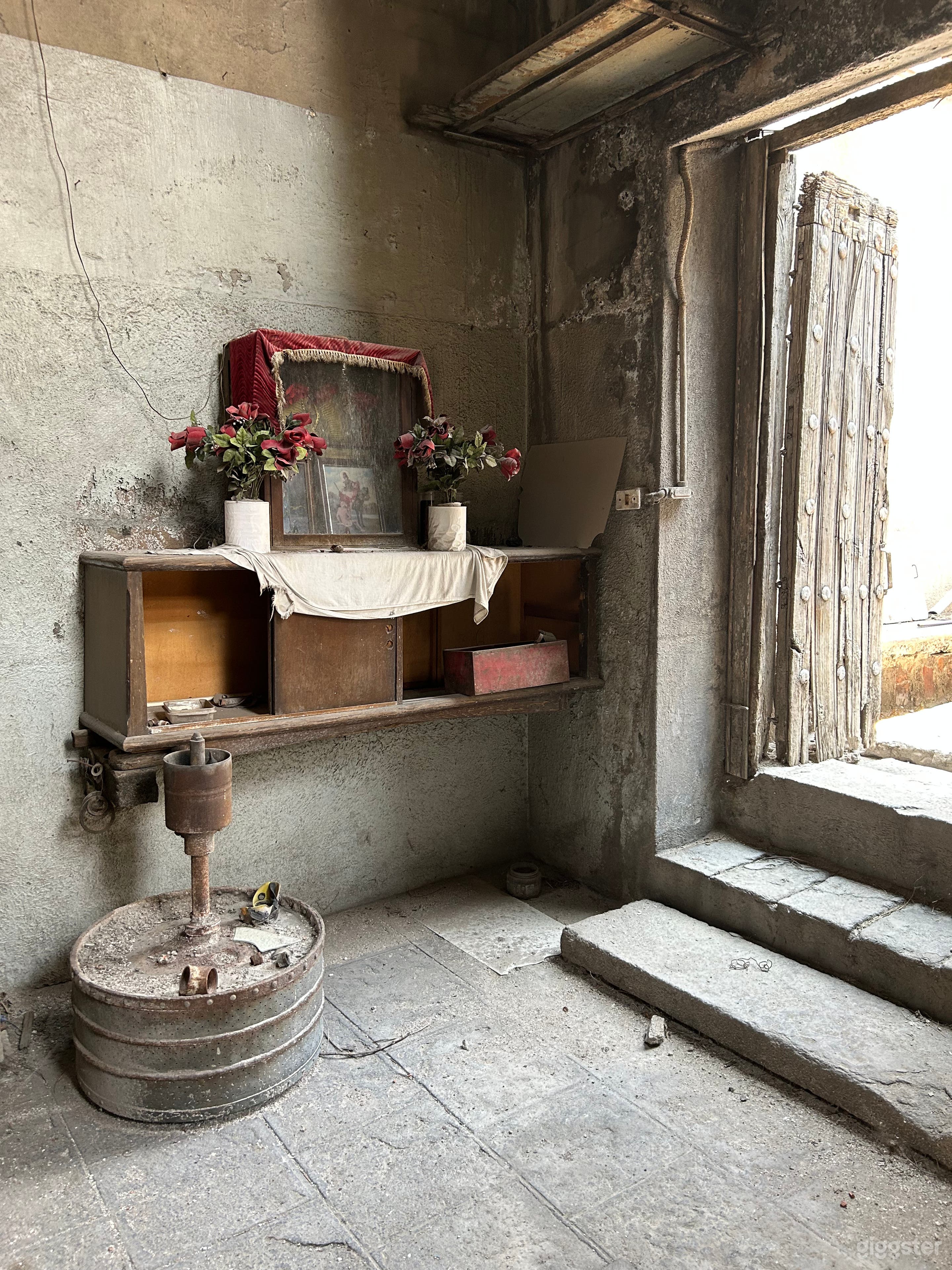 Abandoned Bath house in downtown Puebla Photo 4