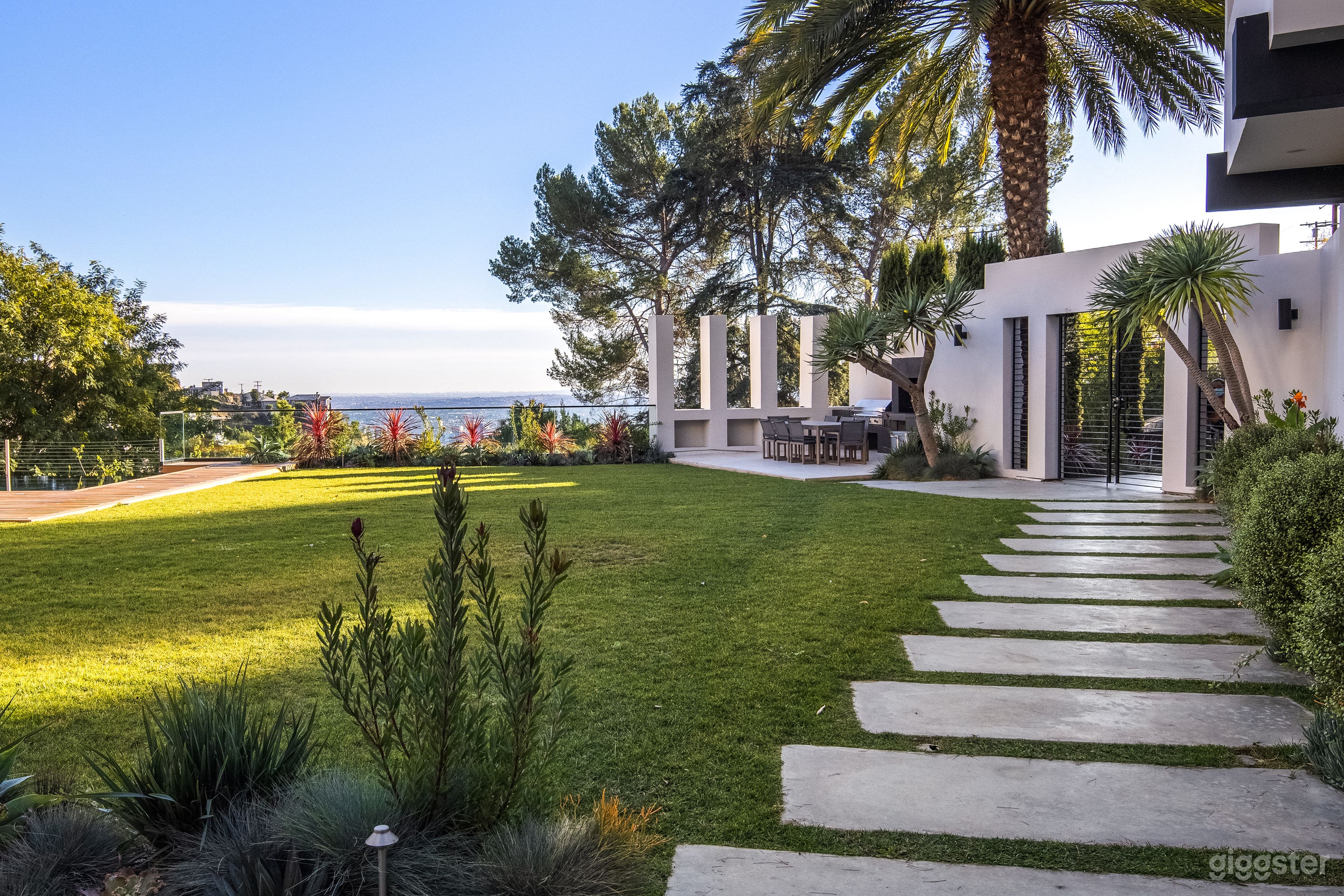 PRIVATE WEHO ESTATE ABOVE SUNSET STRIP Photo 1