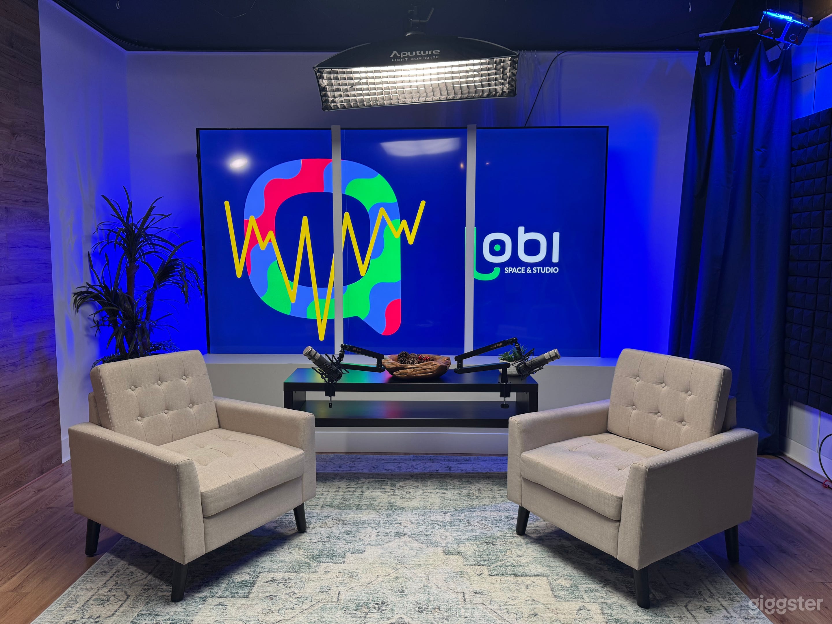 Turnkey, quality podcast / video studio + crew  Photo 2