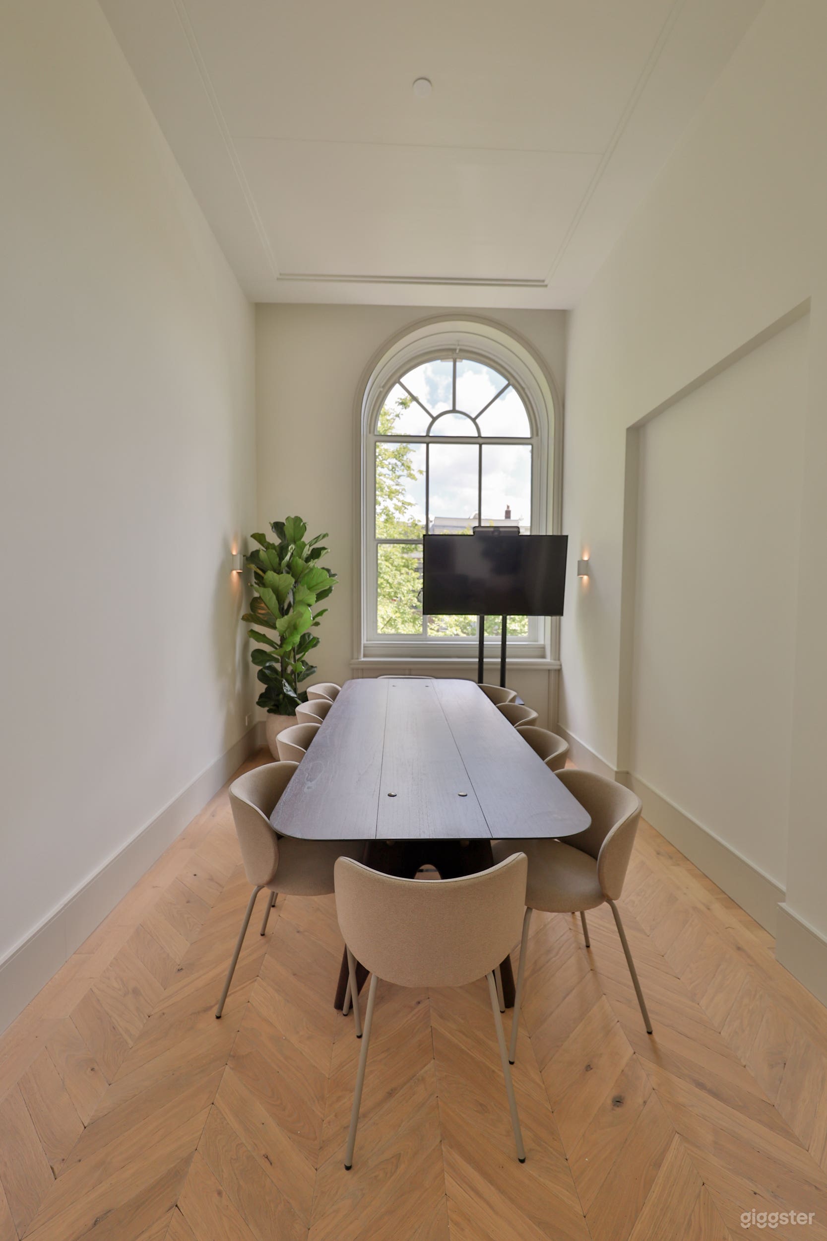 Zaan Boardroom (10-person) Photo 1