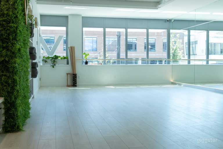  Beautiful Zen Yoga Fitness Studio 