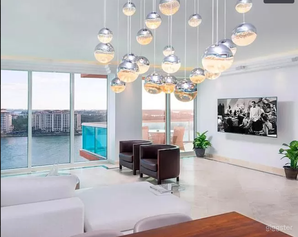 High Rise apartment with Ocean View Photo 1