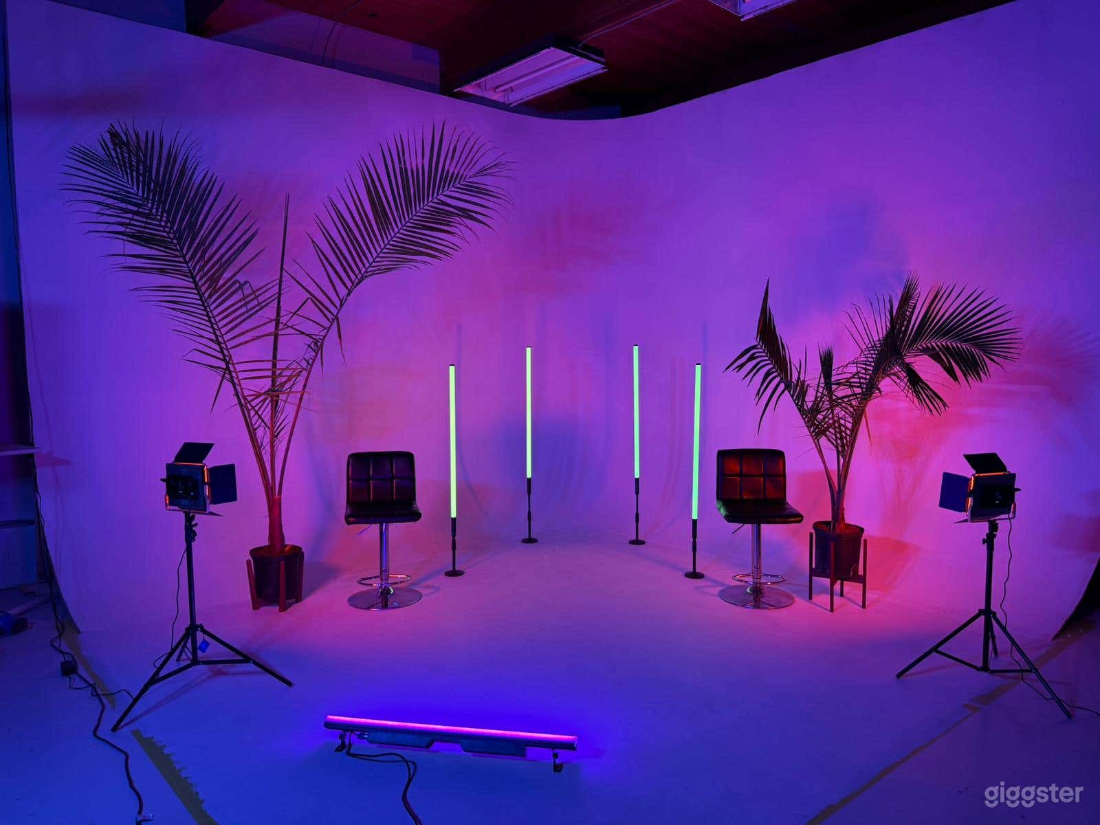 LARGE MULTIPURPOSE SPACE! DOWNTOWN VANCOUVER! Photo 1