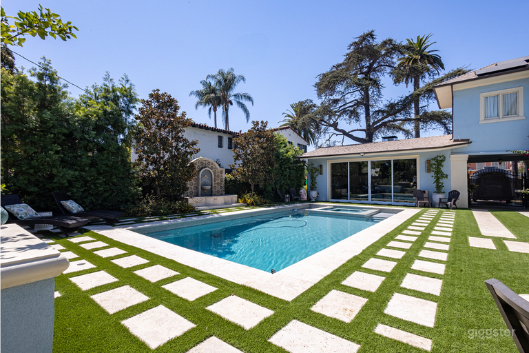  Heart Haven: Poolside Oasis w/ Fountain, Lanai, Half Court 