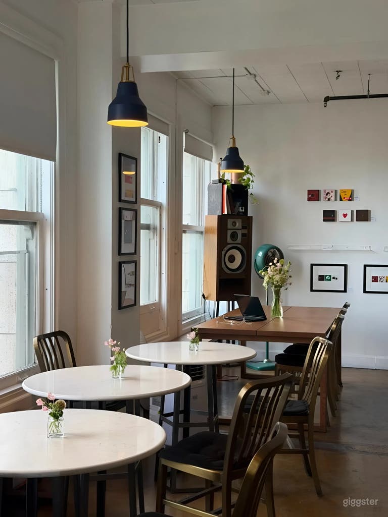  Verstecktes Juwel-Café in DTLA mit Aussicht 