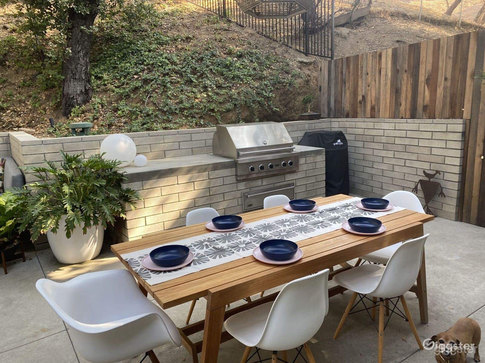 Backyard dining/BBQ