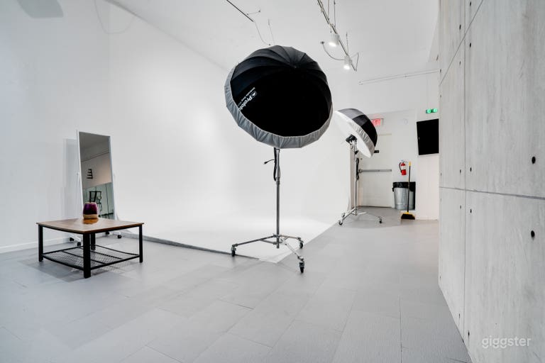  Private Fully Equipped Photo Studio Midtown Miami 