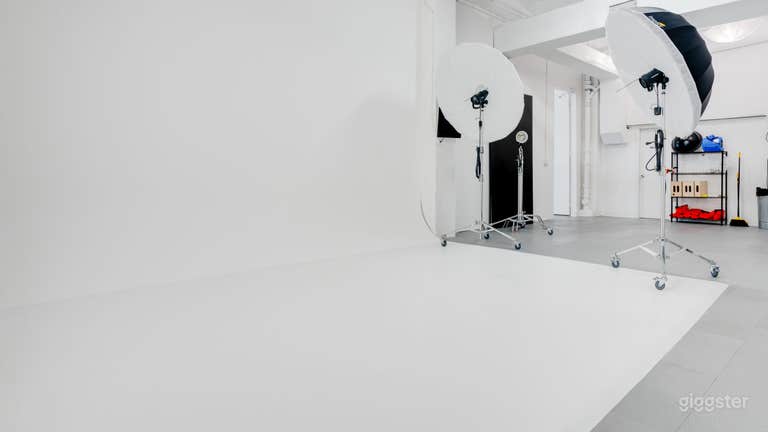  Private Fully Equipped Photo Studio Midtown Miami 