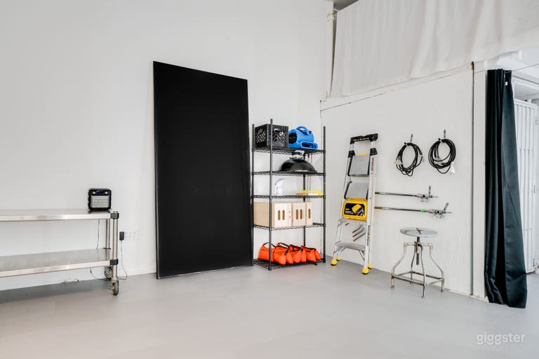  Private Fully Equipped Photo Studio Midtown Miami 