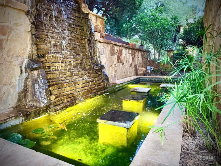  Sunset Villa Retreat in the Hill Country 