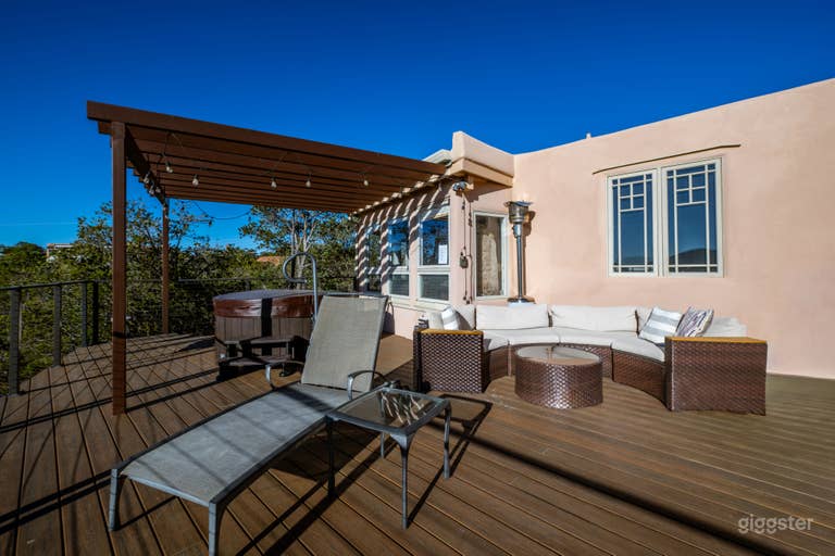  Luxurious Backyard Deck with Private Hot Tub 