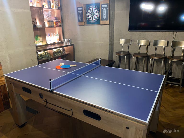  2 x Cocktail bar, 4 x Spazi unici più pista da ballo 