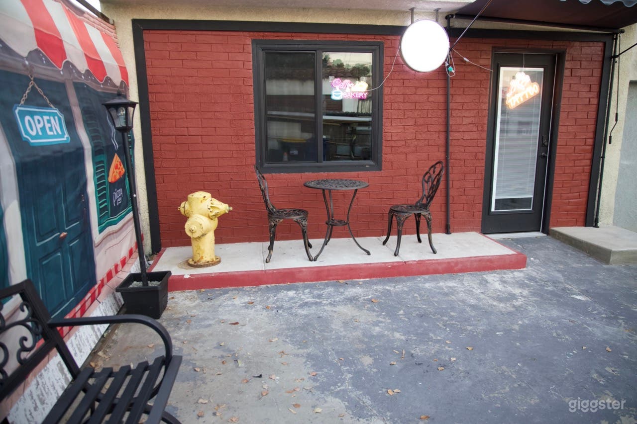 Outdoor Cafe Patio & Pizzeria Storefront Film Set Photo 2