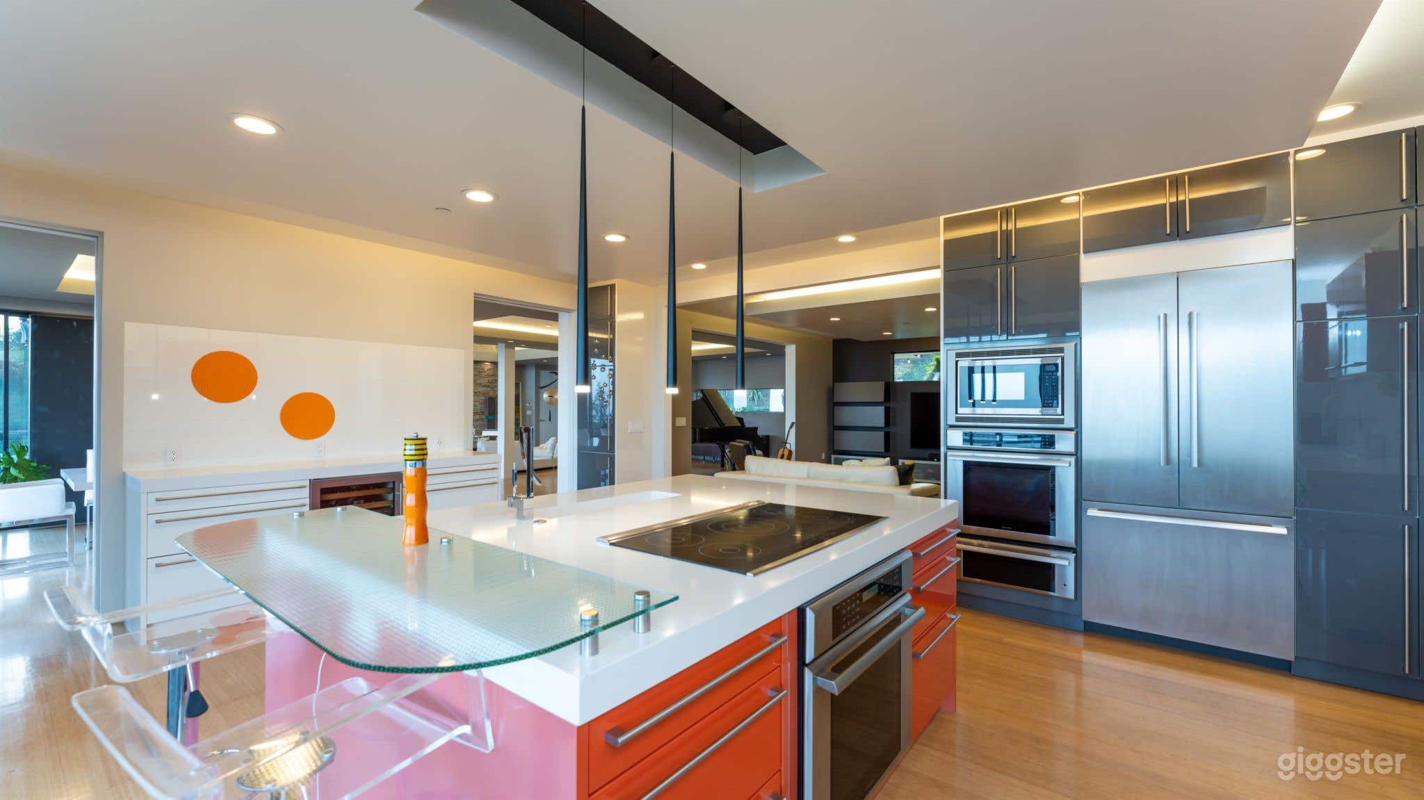 Contemporary Modern Mansion in Los Altos Hills Photo 4