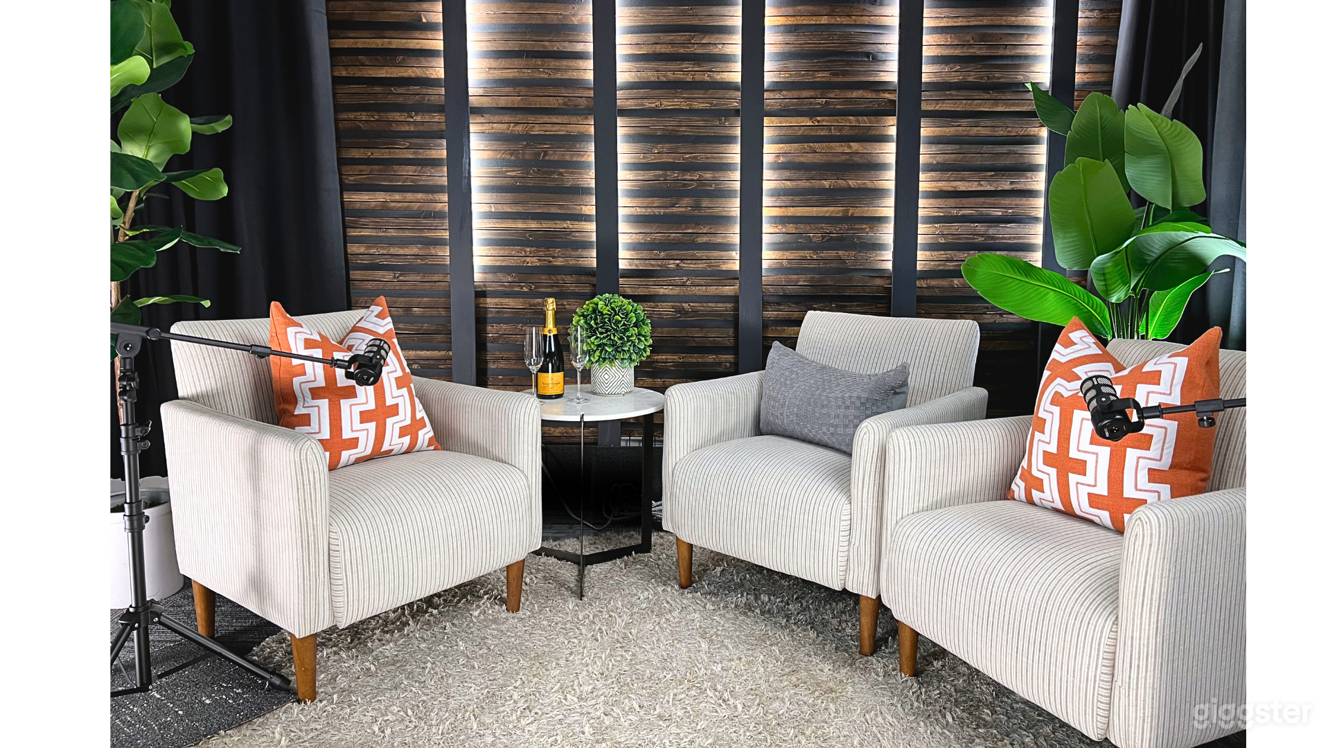 Professional Video Podcast Studio – Bellevue Photo 4