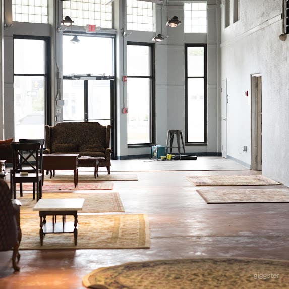 Space for Markets, Bazaars, Art Galleries Photo 3