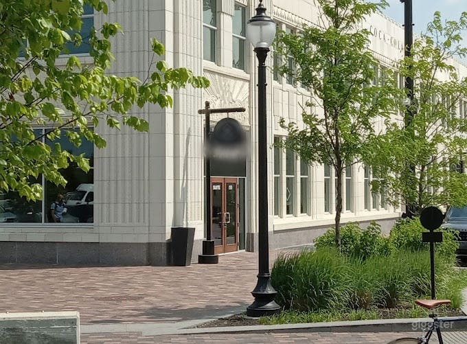 Modern &amp; Futuristic VR Space in Indianapolis Photo 4