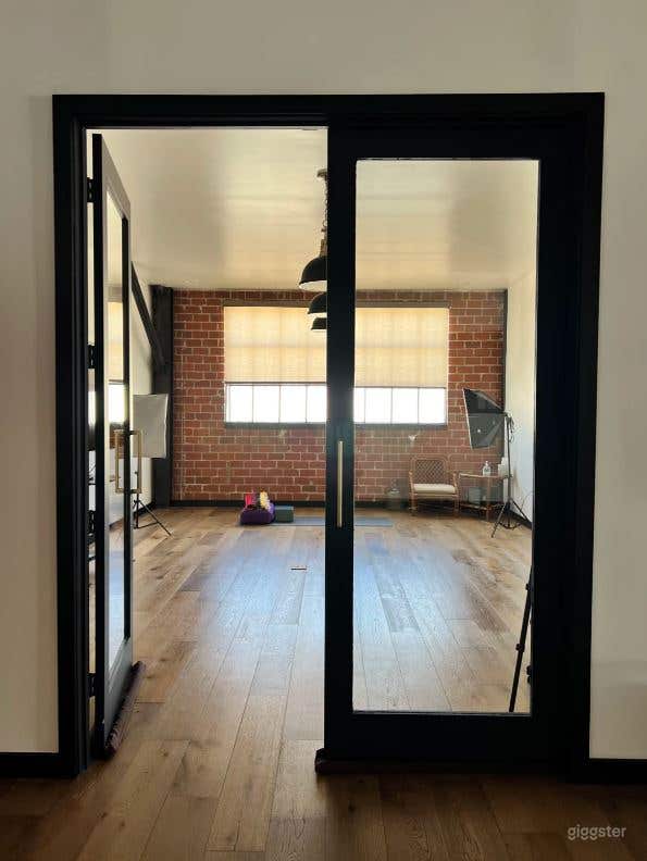 Private Studio in LA Warehouse Wellness Hub Photo 2