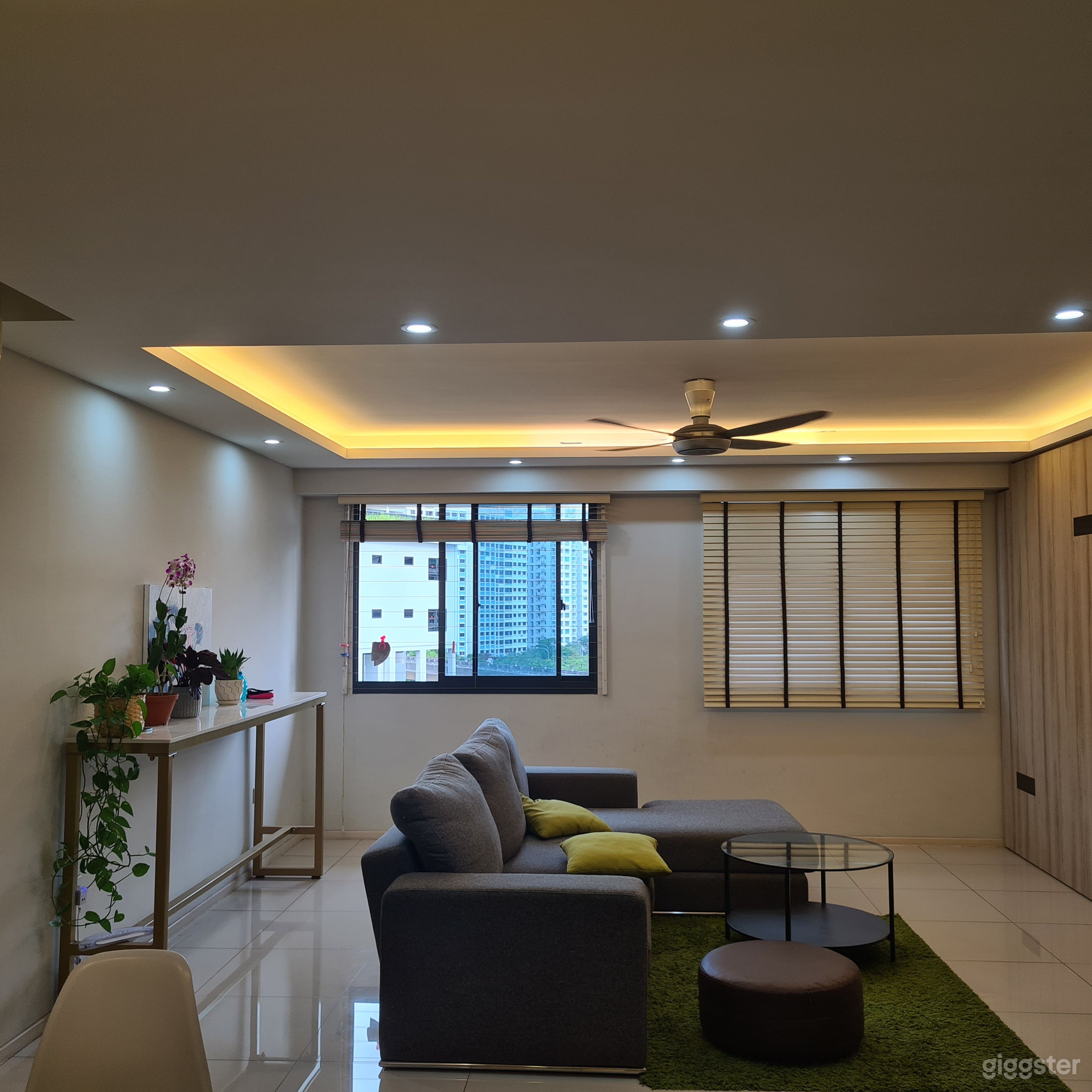 Cozy modern 5 room hdb flat Photo 2