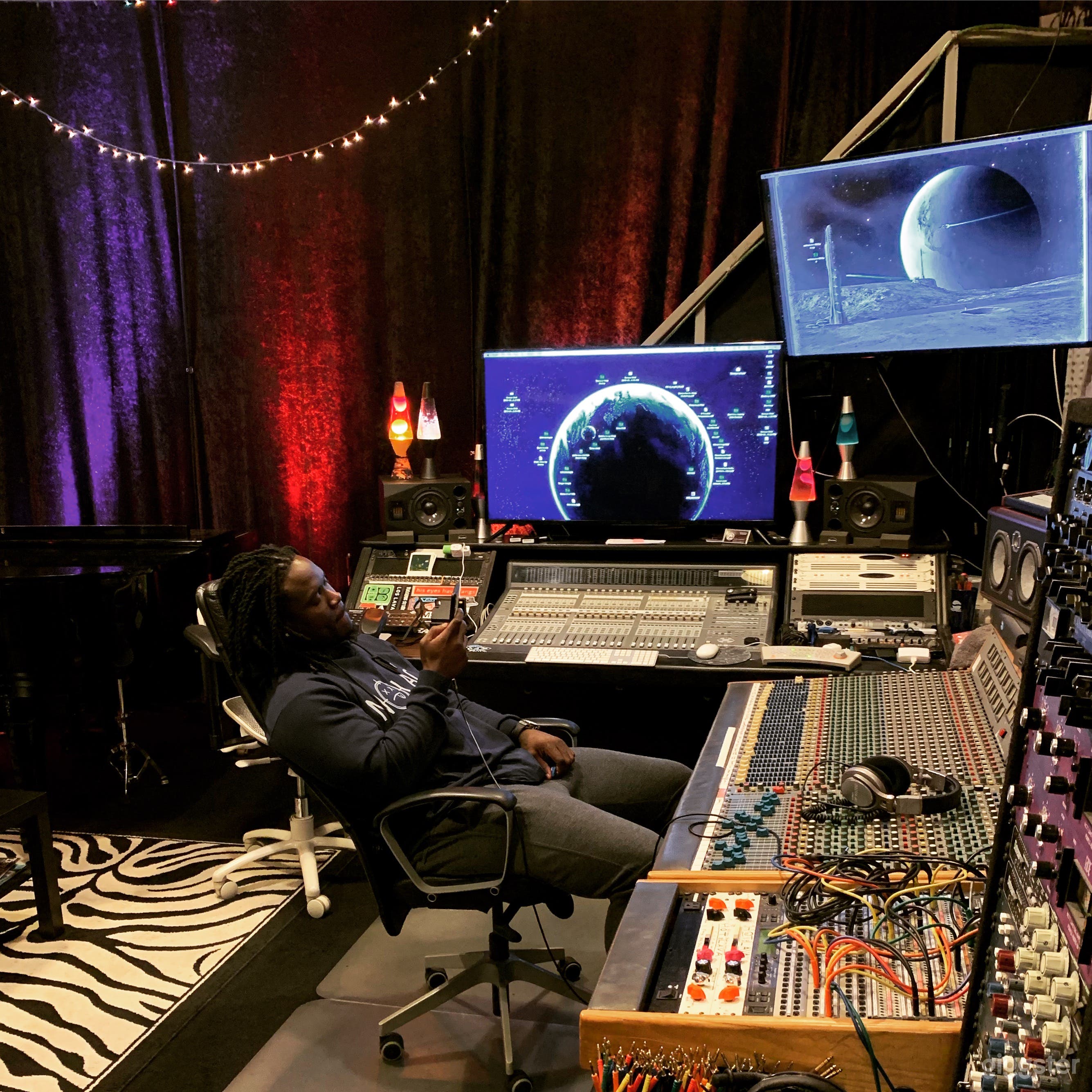 Impressive Recording Studio In the Heart of Orange County Photo 1