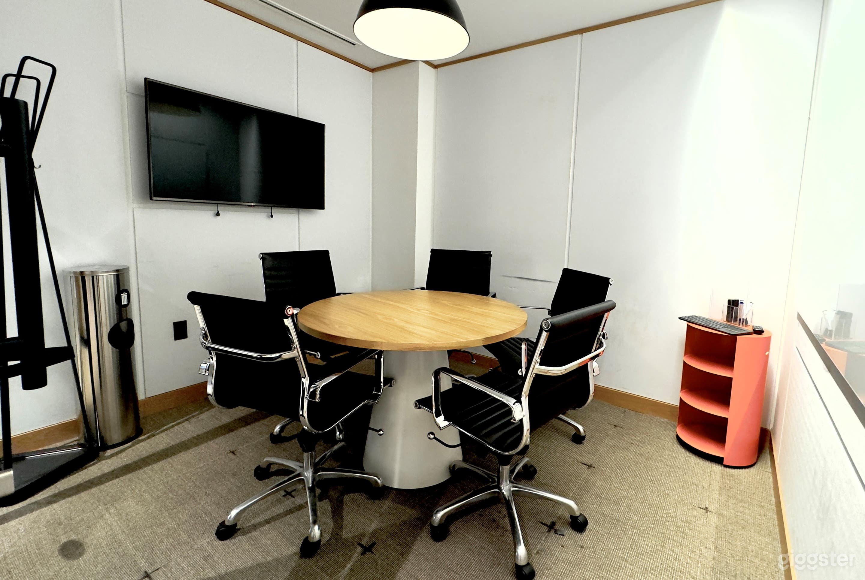 Unique Conference Rooms  Photo 2