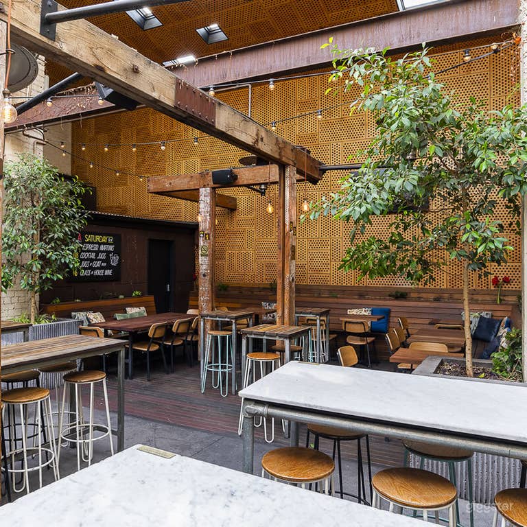  JARDÍN DE CERVEZA 