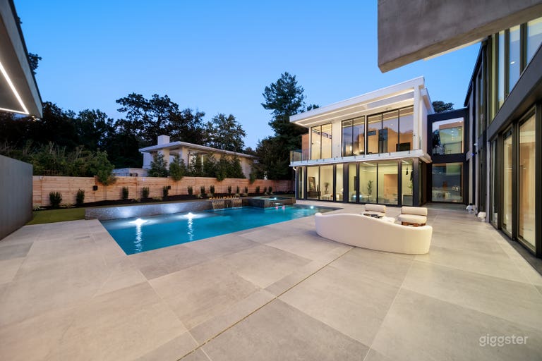  Ultra Contemporary Modern Mansion in Atlanta 