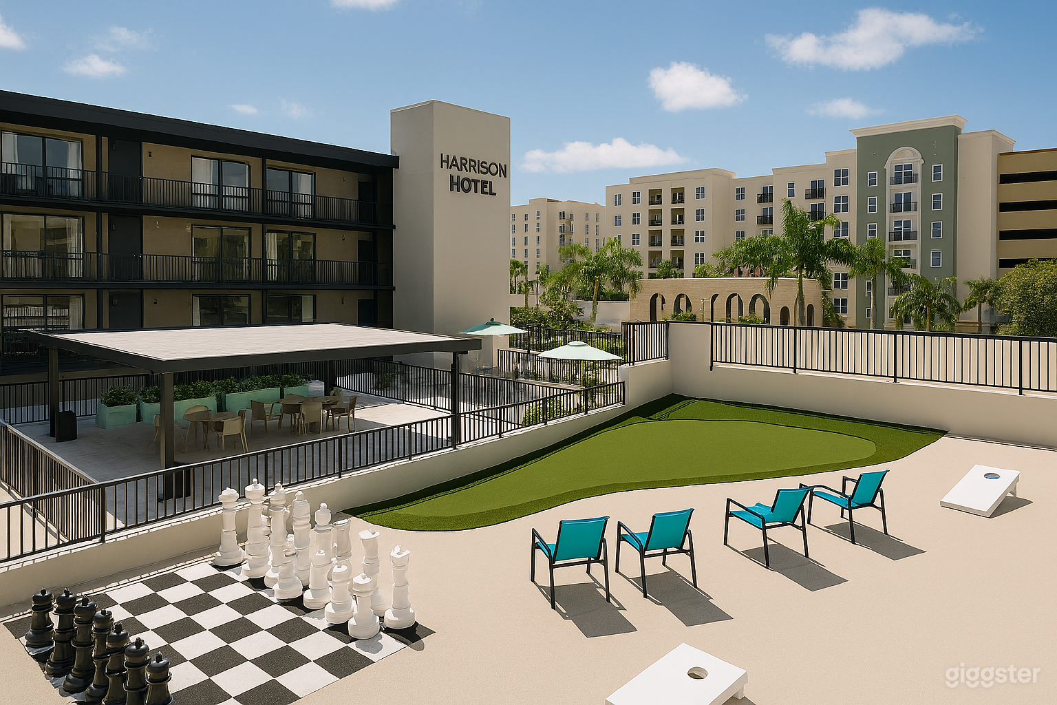 Urban Oasis in the Heart of Downtown Hollywood Photo 4