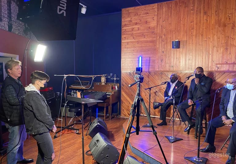  Video shoot for the legendary R &amp; B group, The O&#x27;Jays 