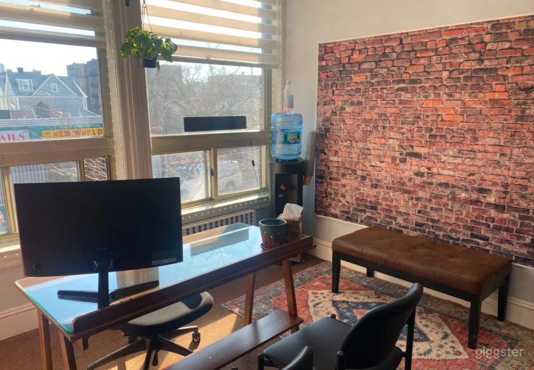 Private Office Workspace Photo 4