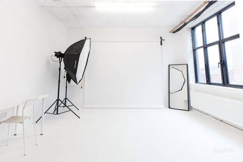 STUDIO 4 Photo 2