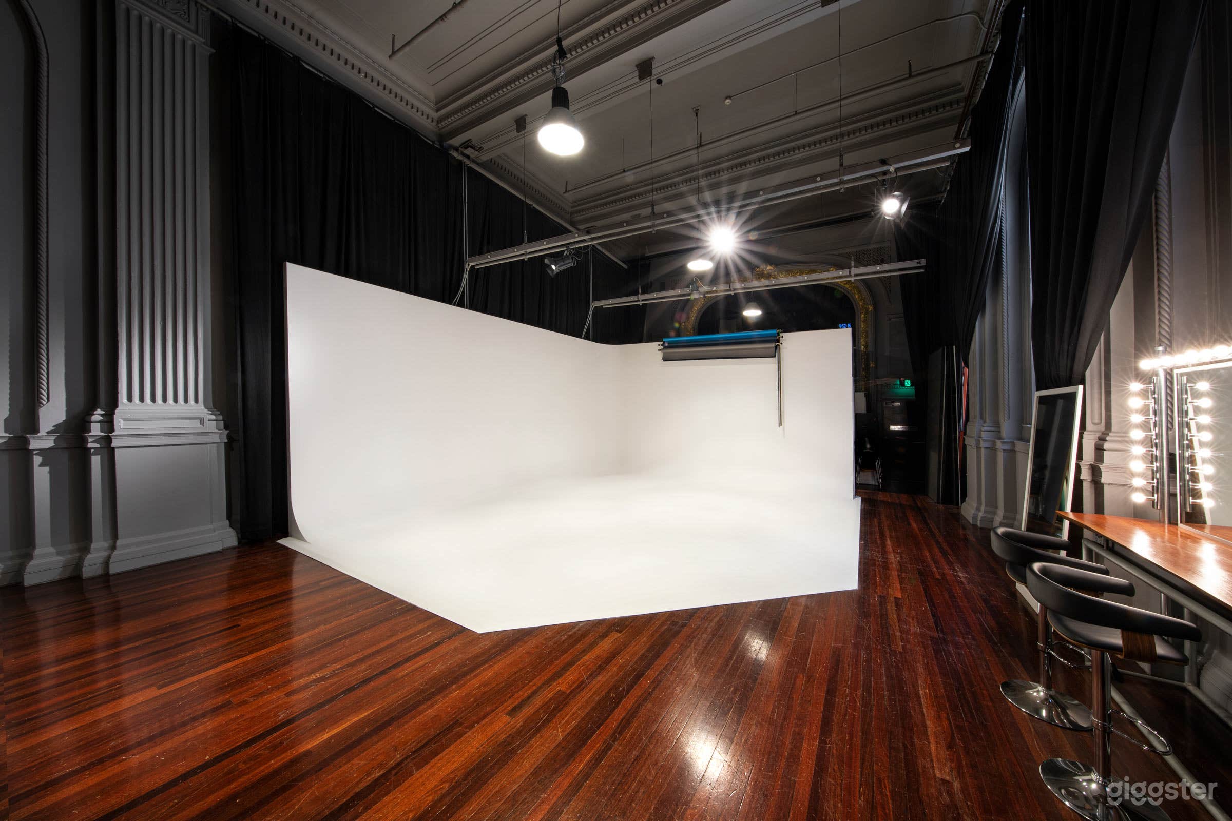Sydney CBD Photography &amp; Video Studio Photo 3