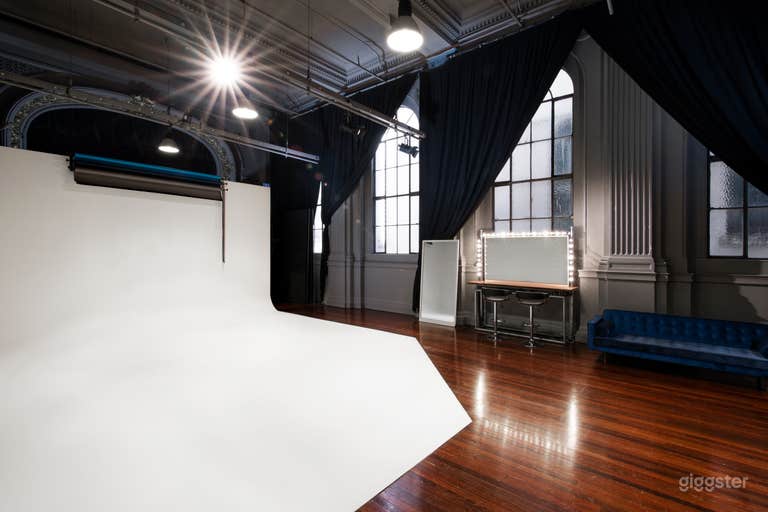  Sydney CBD Photography & Video Studio 