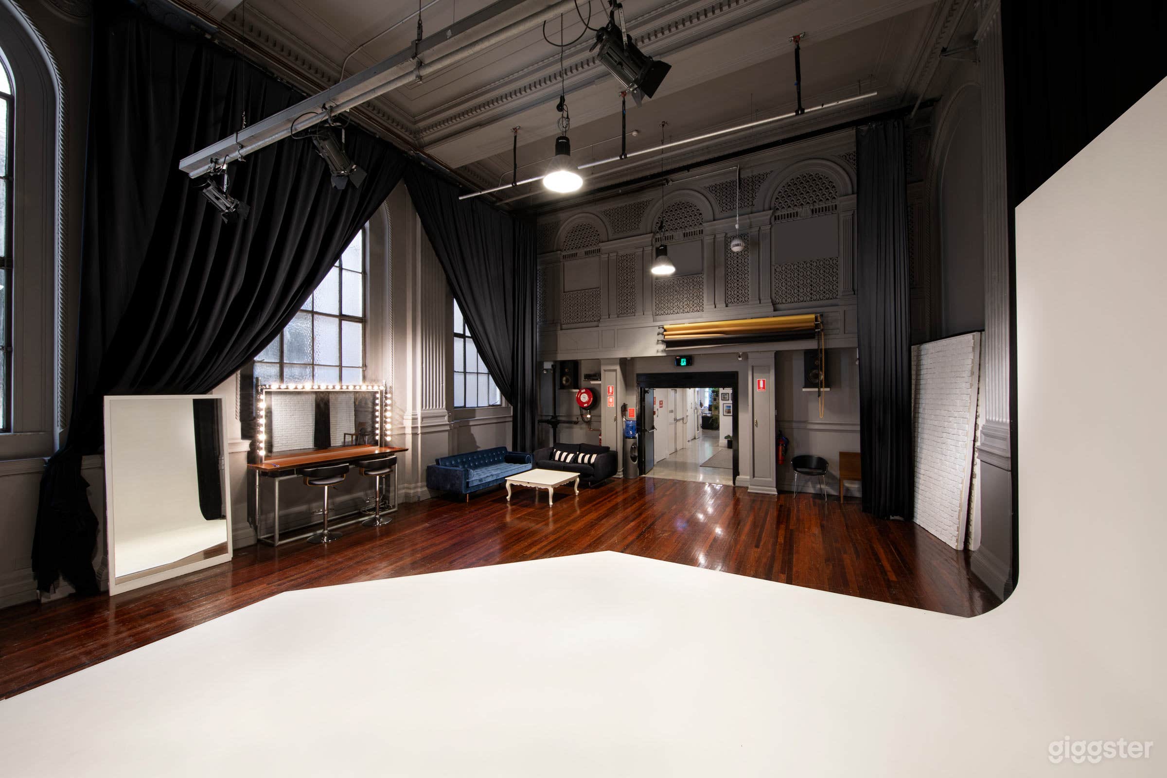 Sydney CBD Photography &amp; Video Studio Photo 4