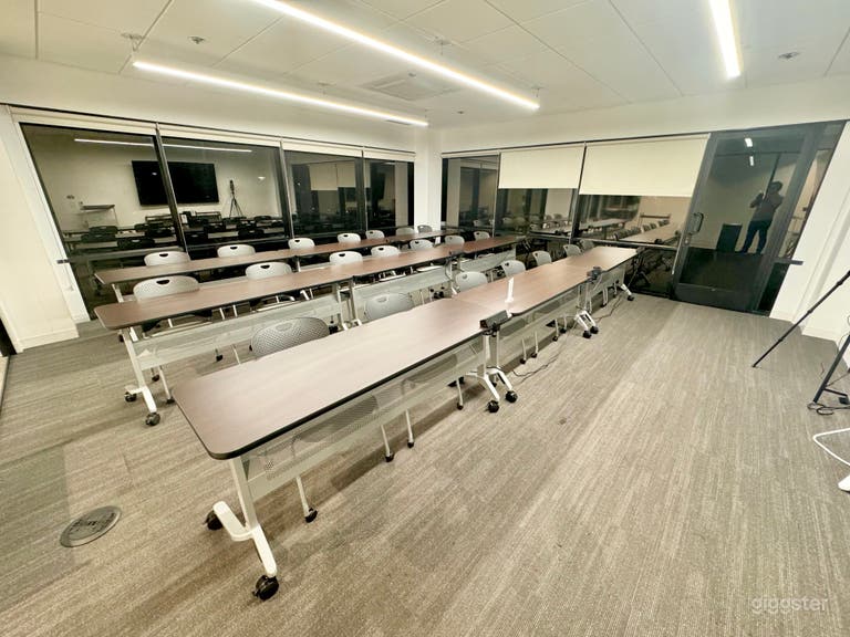  Training Room for up to 21ppl. Weekend Availability 