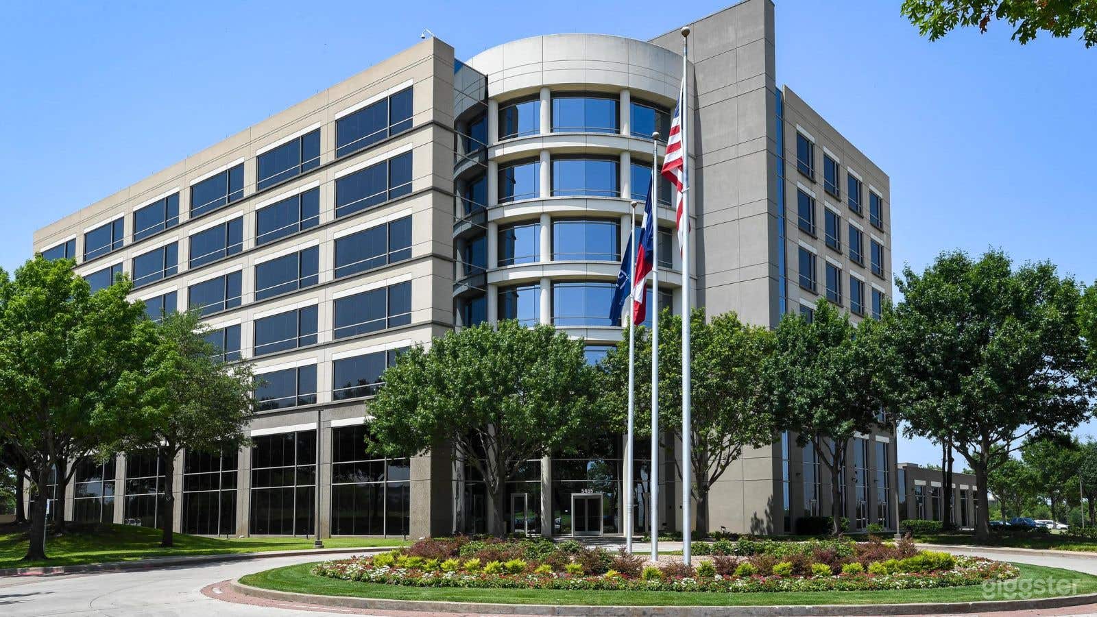 8 Person Meeting Space in Legacy Plaza in Plano Photo 2