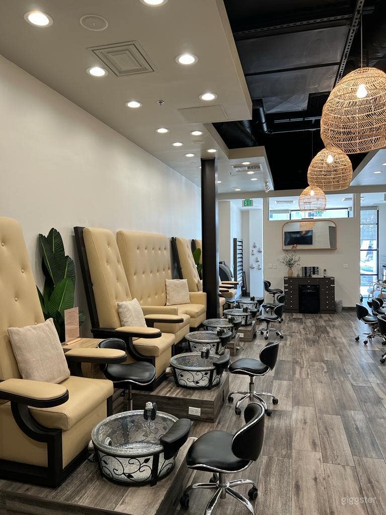  Spacious Minimalist LA Nail Salon 
