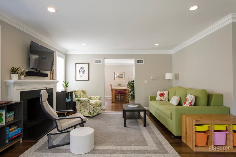  living room into dining room 